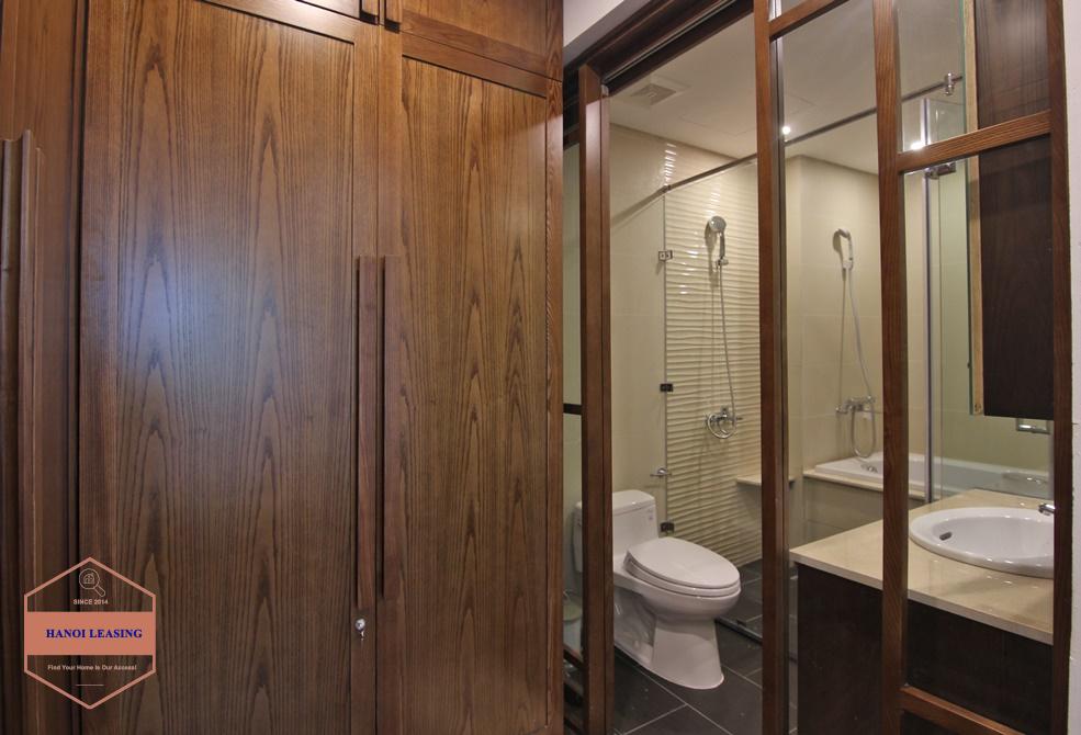 Nice 2 bedrooms apartment for rent in vong Thi st, Tay Ho Nice 2 bedrooms apartment for rent in vong Thi st, Tay Ho