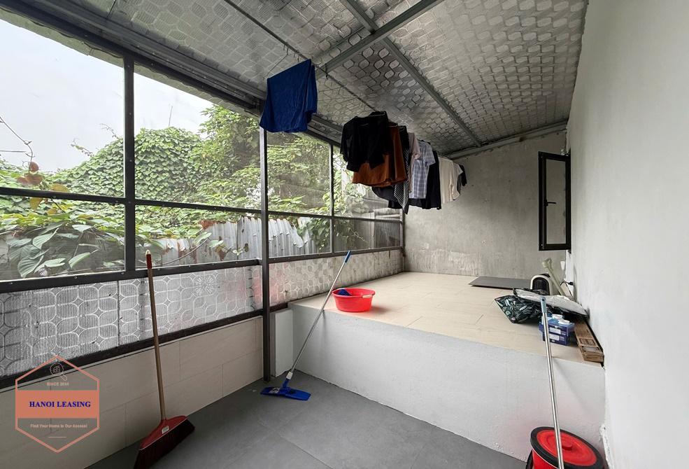 Nice house with gig garden for rent in An Duong, Tay Ho Nice house with gig garden for rent in An Duong, Tay Ho