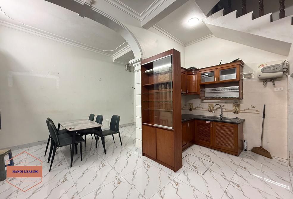 Small house for rent in Xuan dieu st, Tay Ho Small house for rent in Xuan dieu st, Tay Ho