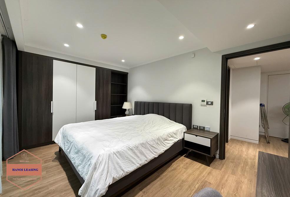 Modern 2 bedrooms apartment for rent in Pho Duc Chinh st, Truc Bach area Modern 2 bedrooms apartment for rent in Pho Duc Chinh st, Truc Bach area