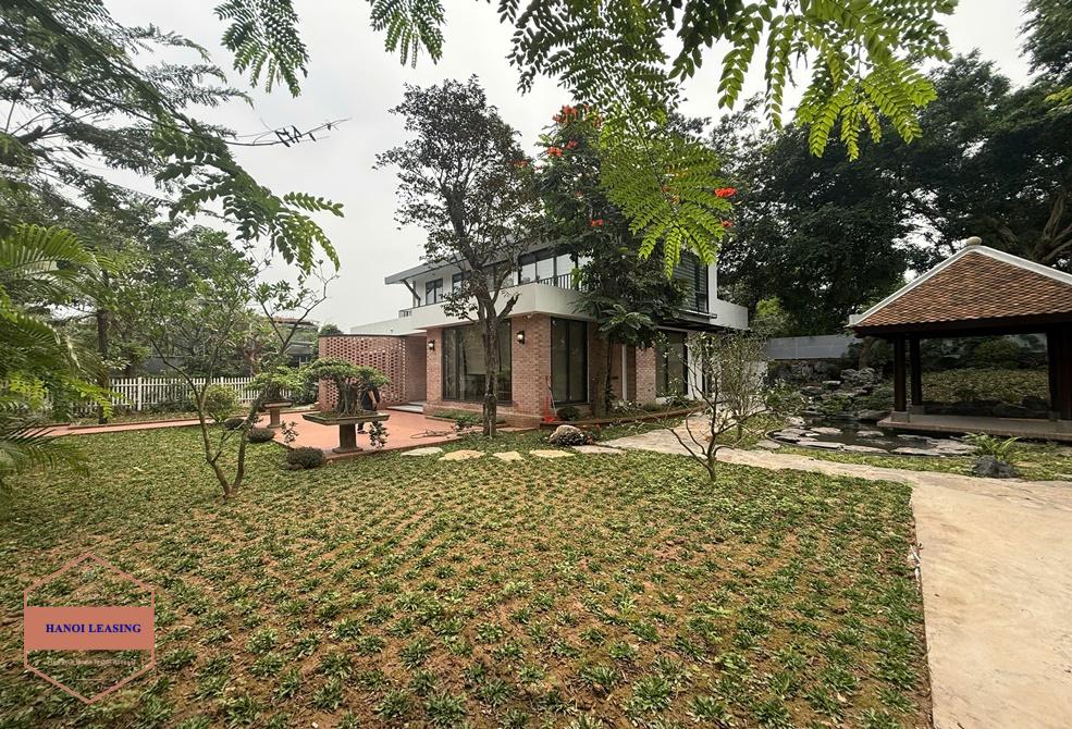 Big garden house for rent in An Duong, Tay Ho, Ha Noi Big garden house for rent in An Duong, Tay Ho, Ha Noi