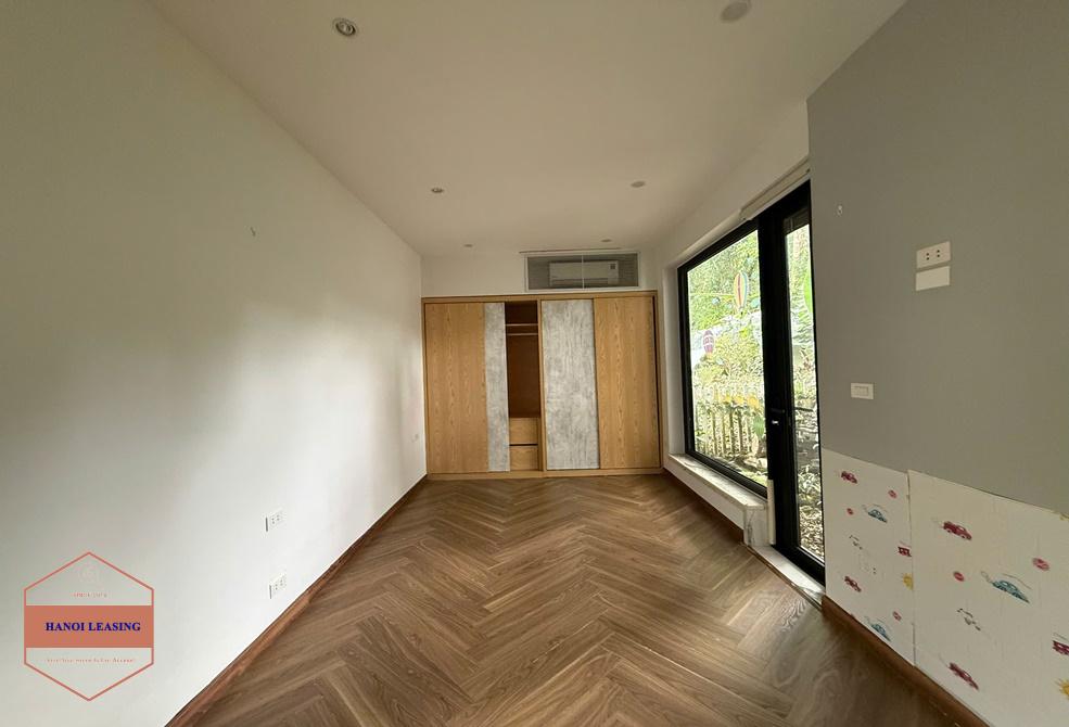 Bright house with huge garden for rent in An Duong, Tay Ho Bright house with huge garden for rent in An Duong, Tay Ho