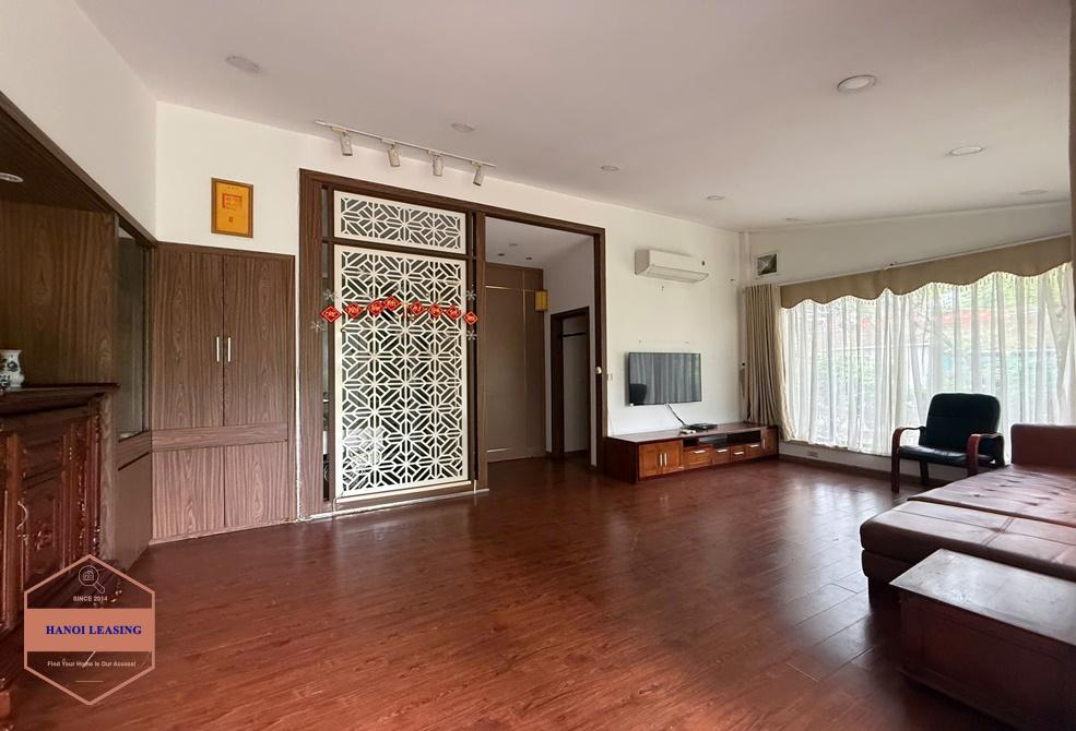 Bright house with huge garden for rent in An Duong, Tay Ho Bright house with huge garden for rent in An Duong, Tay Ho