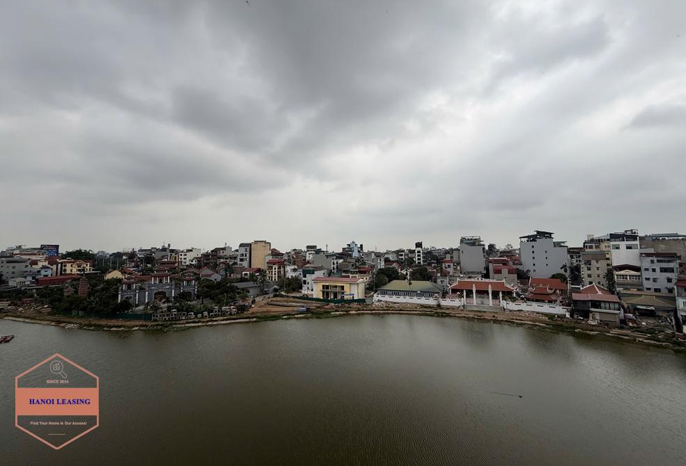Lake view apartment with 4 bedrooms for rent in Xuan dieu st, Tay Ho Lake view apartment with 4 bedrooms for rent in Xuan dieu st, Tay Ho