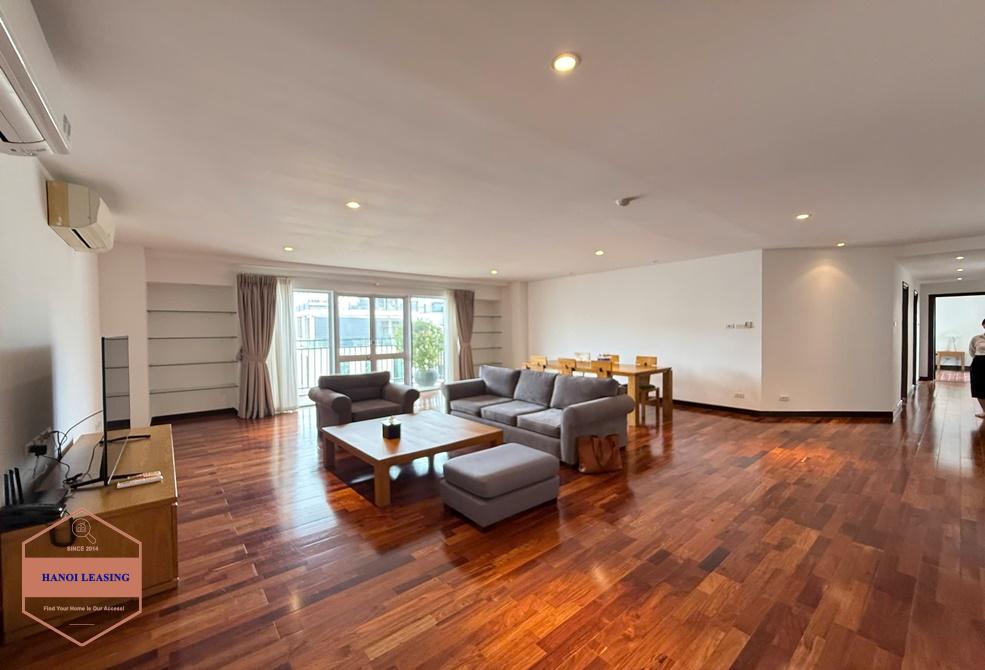 Big three bedrooms apartment for rent in Ha Hoi st, Hoan Kiem (Room 801)