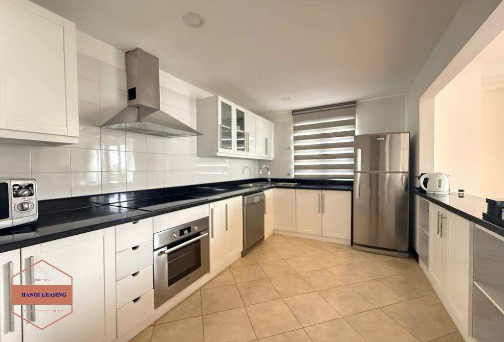 Charming apartment for rent in Ha Hoi st, Hoan kiem area Charming apartment for rent in Ha Hoi st, Hoan kiem area