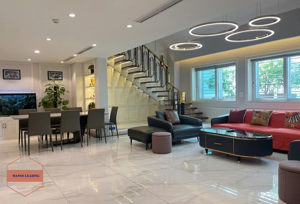 Penthouse apartment for rent in E4 Tower, Ciputra, Ha Noi 