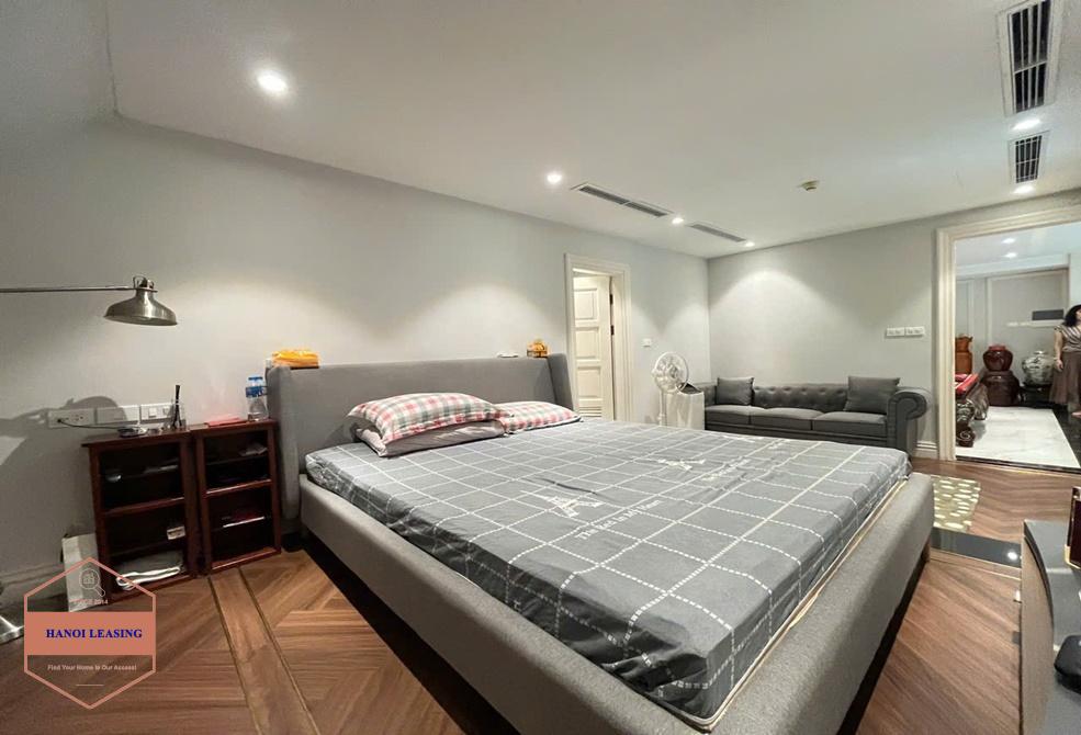 Penthouse apartment for rent in E4 Tower, Ciputra, Ha Noi Penthouse apartment for rent in E4 Tower, Ciputra, Ha Noi