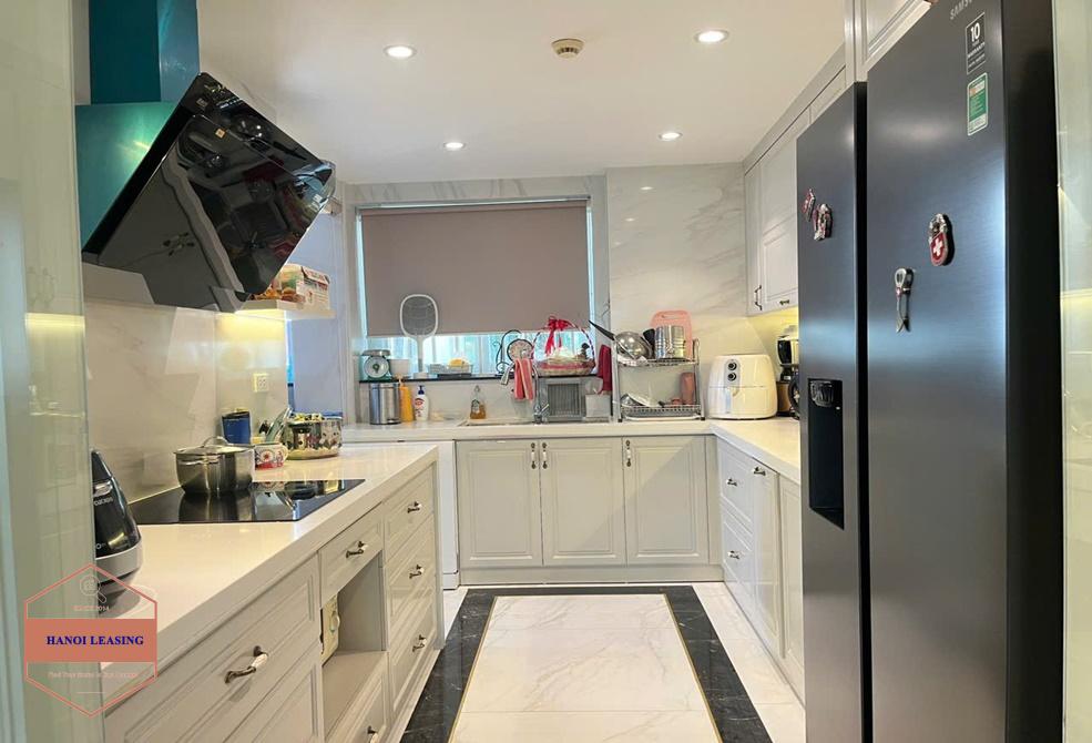 Penthouse apartment for rent in E4 Tower, Ciputra, Ha Noi Penthouse apartment for rent in E4 Tower, Ciputra, Ha Noi