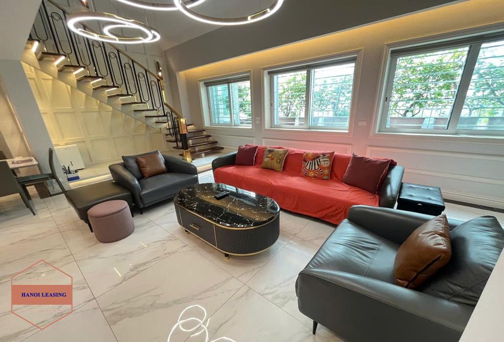 Penthouse apartment for rent in E4 Tower, Ciputra, Ha Noi Penthouse apartment for rent in E4 Tower, Ciputra, Ha Noi