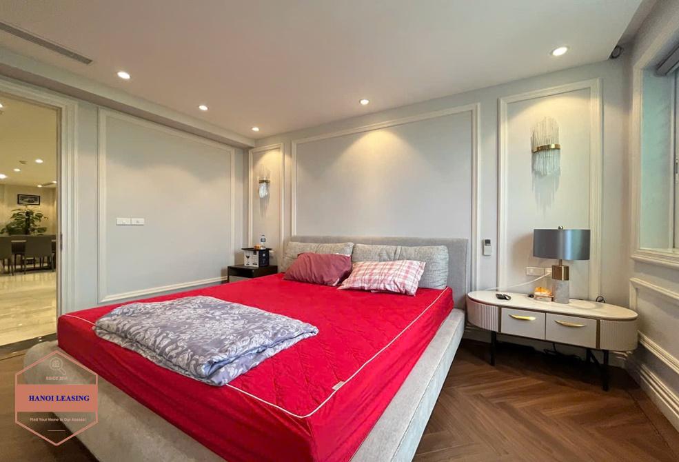 Penthouse apartment for rent in E4 Tower, Ciputra, Ha Noi Penthouse apartment for rent in E4 Tower, Ciputra, Ha Noi