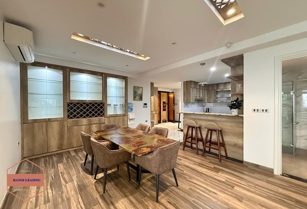 Bright apartment for rent in E4 Tower, Ciputra, Tay Ho Bright apartment for rent in E4 Tower, Ciputra, Tay Ho