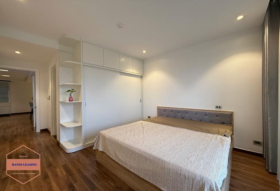 Four bedrooms apartment for rent in E4 Tower, Ciputra, Ha Noi Four bedrooms apartment for rent in E4 Tower, Ciputra, Ha Noi