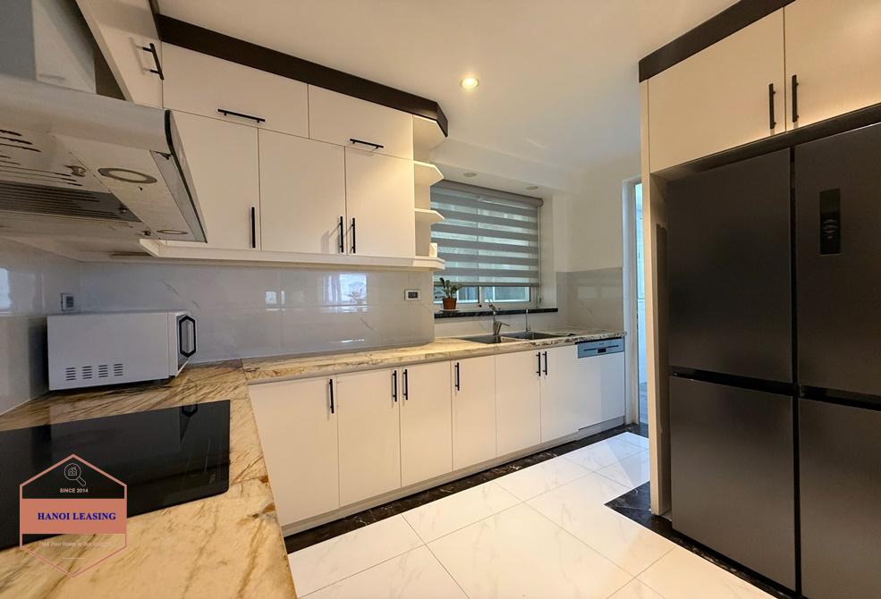 Four bedrooms apartment for rent in E4 Tower, Ciputra, Ha Noi Four bedrooms apartment for rent in E4 Tower, Ciputra, Ha Noi