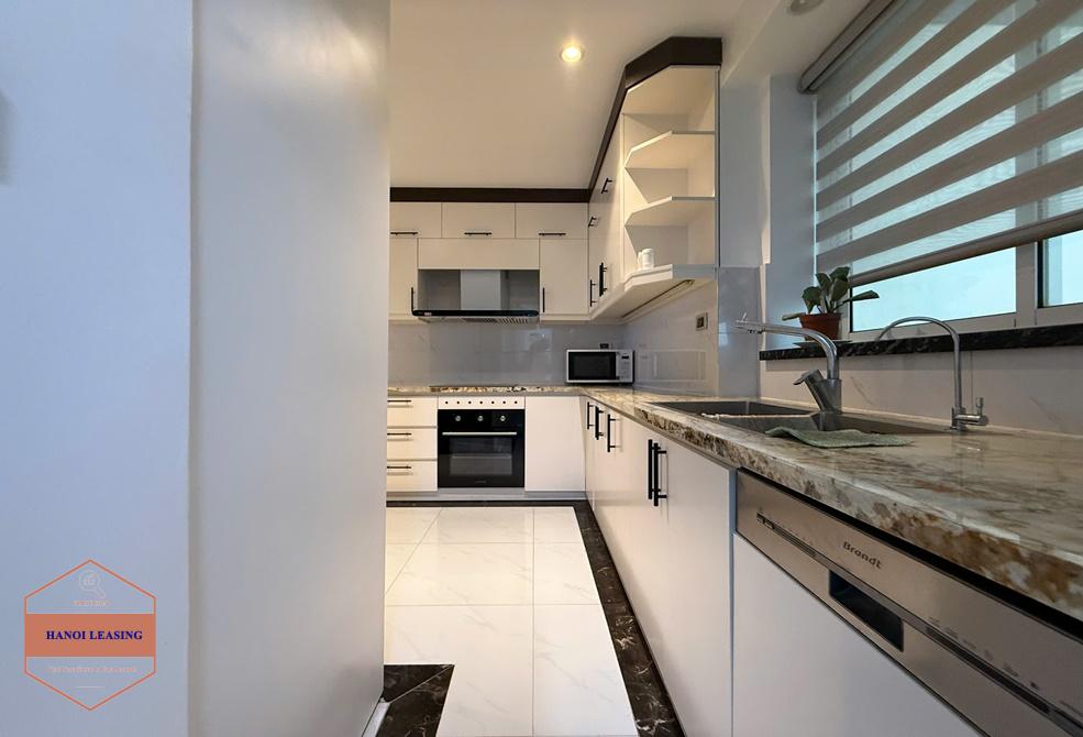 Four bedrooms apartment for rent in E4 Tower, Ciputra, Ha Noi Four bedrooms apartment for rent in E4 Tower, Ciputra, Ha Noi