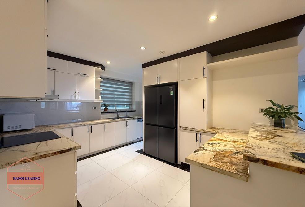 Four bedrooms apartment for rent in E4 Tower, Ciputra, Ha Noi Four bedrooms apartment for rent in E4 Tower, Ciputra, Ha Noi
