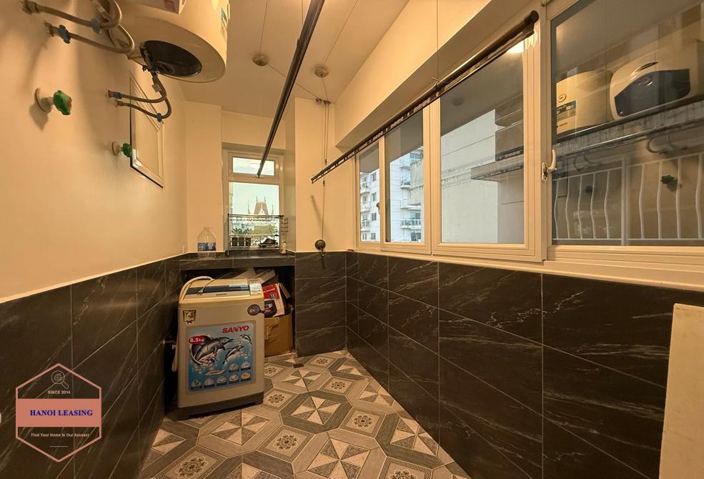 Cozy apartment with 4 bedrooms for rent in Ciputra, E4 Tower Cozy apartment with 4 bedrooms for rent in Ciputra, E4 Tower