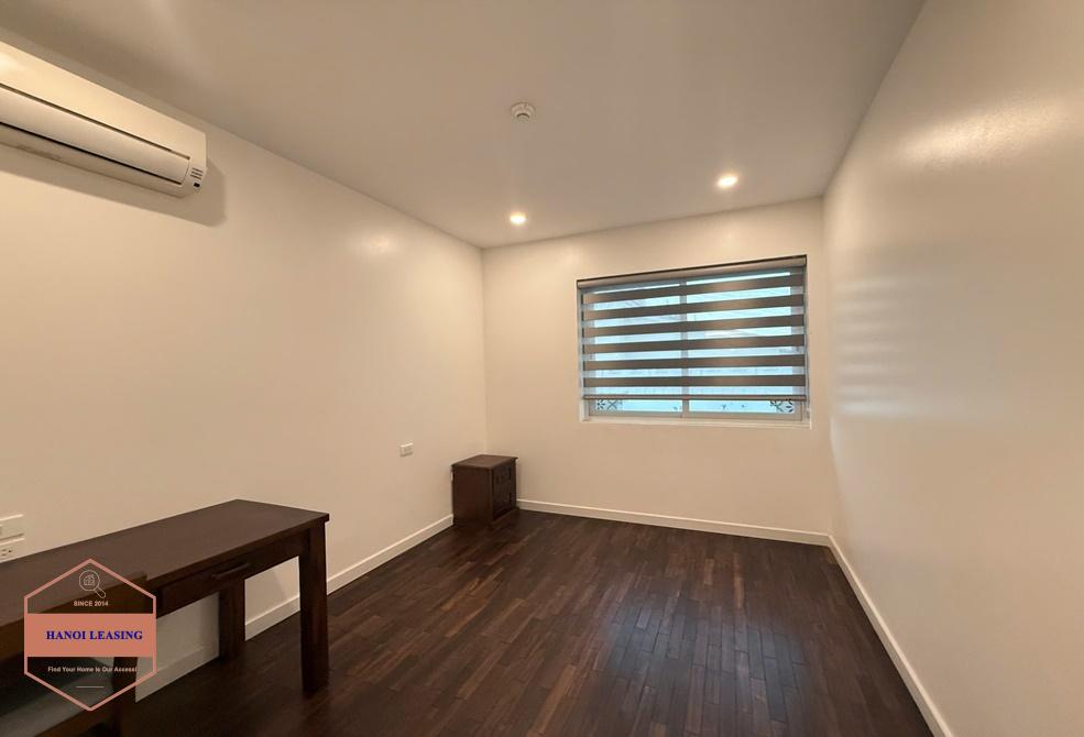 Cozy apartment with 4 bedrooms for rent in Ciputra, E4 Tower Cozy apartment with 4 bedrooms for rent in Ciputra, E4 Tower