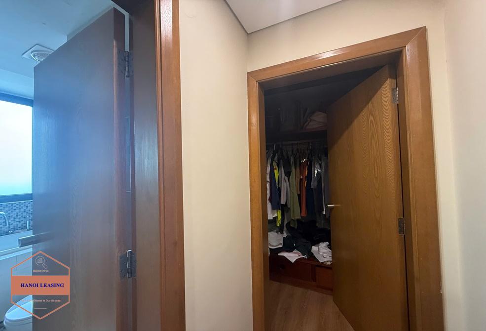 Three bedrooms apartment for rent in Pacific Ly Thuong Kiet st, Hoan Kiem area Three bedrooms apartment for rent in Pacific Ly Thuong Kiet st, Hoan Kiem area
