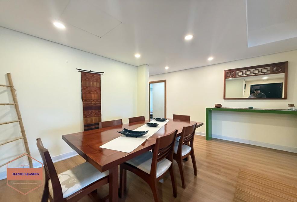 Three bedrooms apartment for rent in Pacific Ly Thuong Kiet st, Hoan Kiem area Three bedrooms apartment for rent in Pacific Ly Thuong Kiet st, Hoan Kiem area