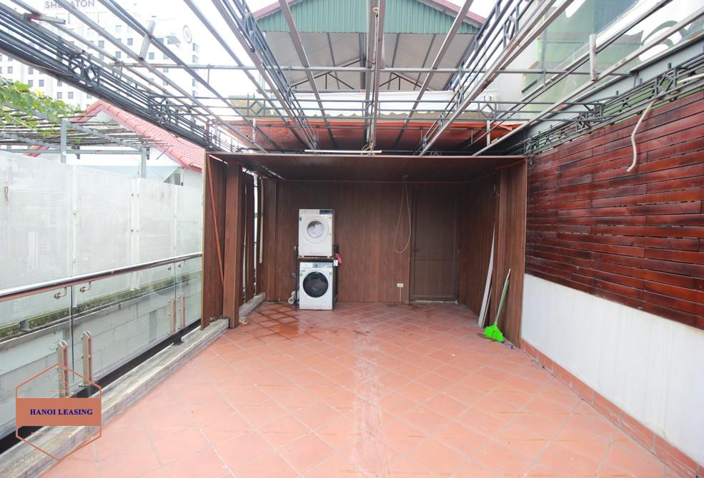 Lake view house for rent in Tay Ho, Ha Noi Lake view house for rent in Tay Ho, Ha Noi
