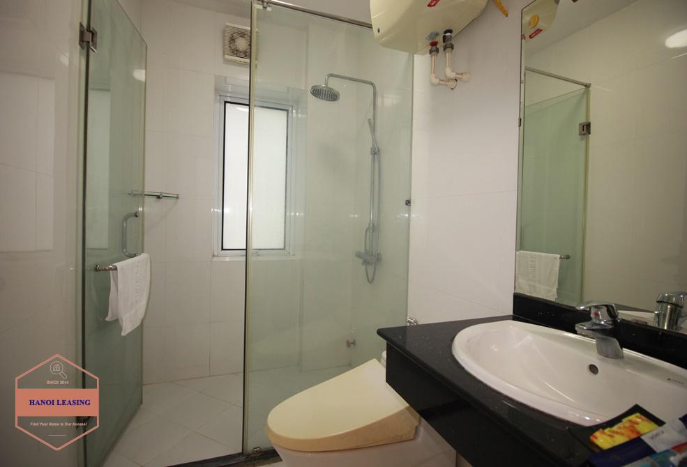 Lake view house for rent in Tay Ho, Ha Noi Lake view house for rent in Tay Ho, Ha Noi