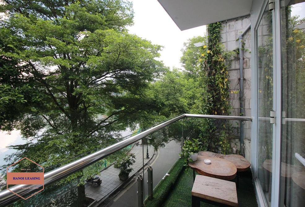 Lake view house for rent in Tay Ho, Ha Noi Lake view house for rent in Tay Ho, Ha Noi