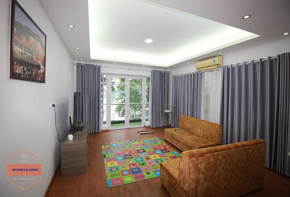 Lake view house for rent in Tay Ho, Ha Noi Lake view house for rent in Tay Ho, Ha Noi